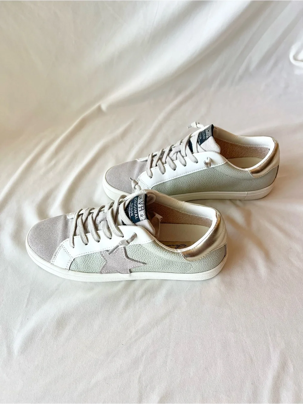 Vintage Havana Flare Star Silver and Cream Low-Top Women’s Sneakers